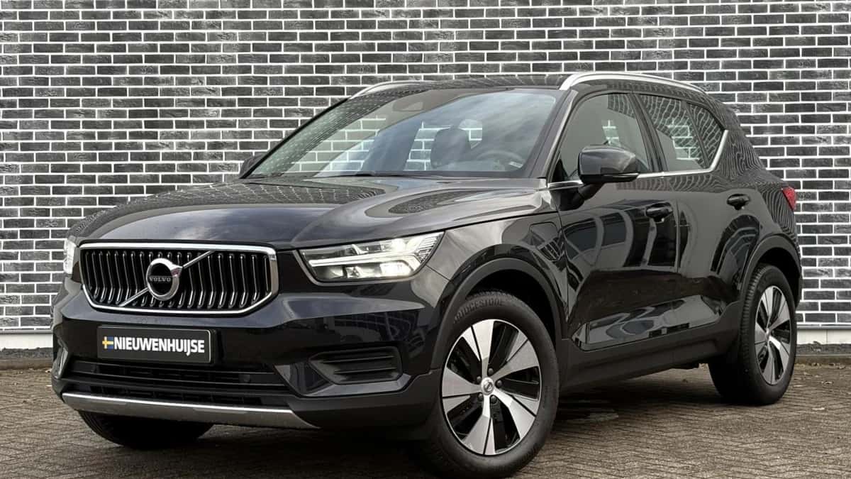 Volvo XC40 — foto 1
