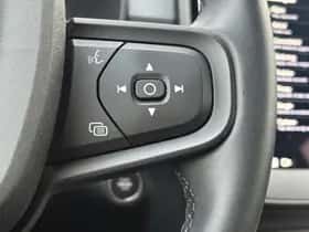 Volvo XC40 thumbnail 23