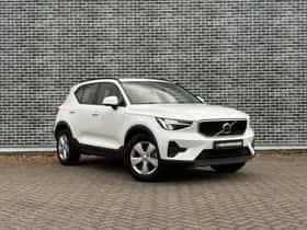 Volvo XC40 thumbnail 5