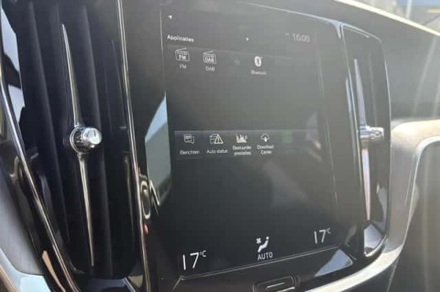 Volvo V60 (2022) thumbnail 15
