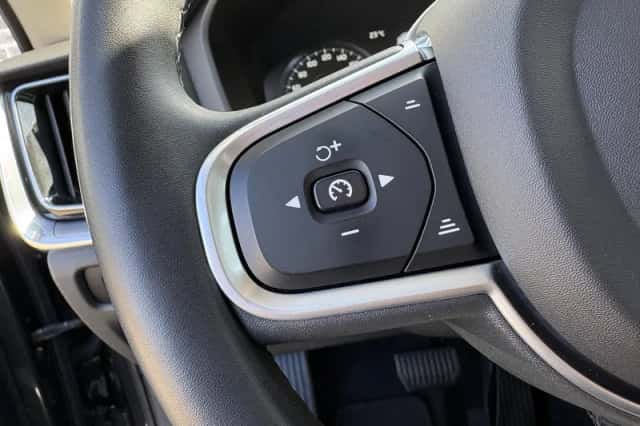 Volvo V60 (2022) thumbnail 17