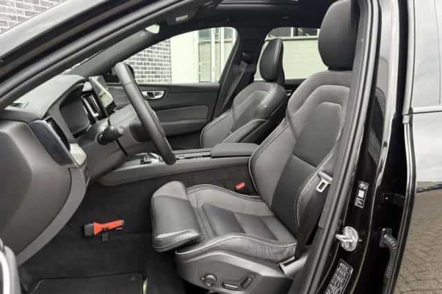 Volvo XC60 (2026) thumbnail 2