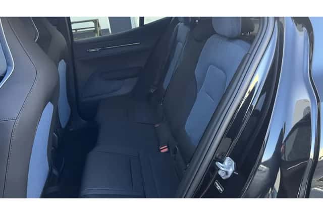 Volvo EX30 (2026) thumbnail 33