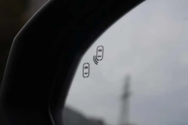 Lynk & Co 01 (2025) thumbnail 15