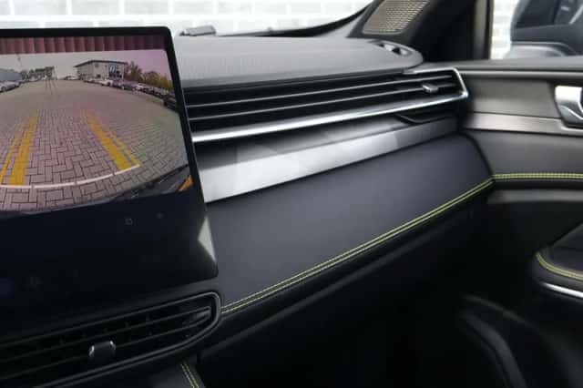 Lynk & Co 01 (2025) thumbnail 24