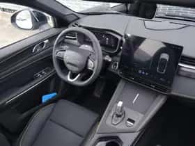 Lynk & Co 01 thumbnail 25