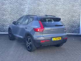 Volvo XC40 thumbnail 5