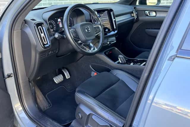 Volvo XC40 (2021) thumbnail 6