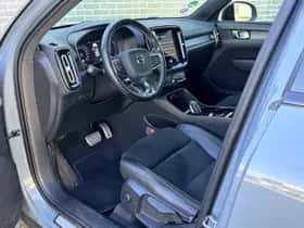 Volvo XC40 thumbnail 6