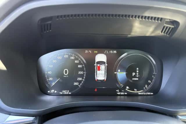 Volvo XC60 (2021) thumbnail 16