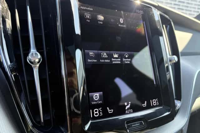 Volvo XC60 (2021) thumbnail 20