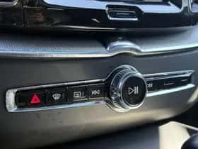 Volvo XC60 thumbnail 23