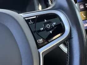 Volvo XC60 thumbnail 25