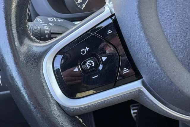 Volvo XC60 (2021) thumbnail 27