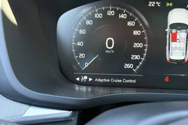 Volvo XC60 (2021) thumbnail 30