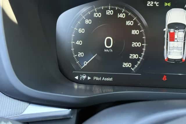Volvo XC60 (2021) thumbnail 31