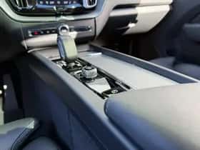 Volvo XC60 thumbnail 9