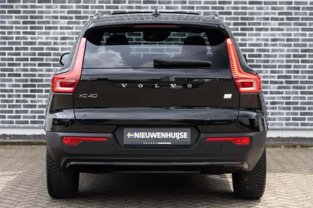 Volvo XC40 (2023) thumbnail 12
