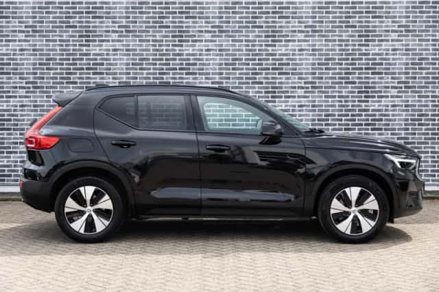 Volvo XC40 (2023) thumbnail 21