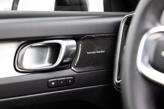 Volvo XC40 (2023) thumbnail 25