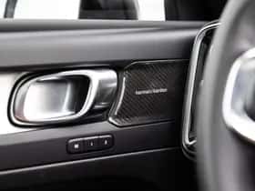 Volvo XC40 thumbnail 25
