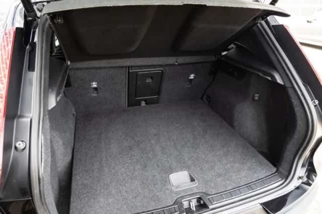 Volvo XC40 (2023) thumbnail 31