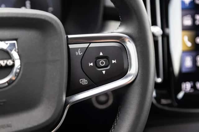 Volvo XC40 (2023) thumbnail 10