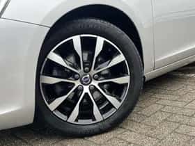 Volvo V60 thumbnail 25