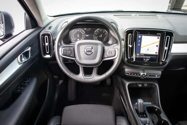 Volvo XC40 (2019) thumbnail 3