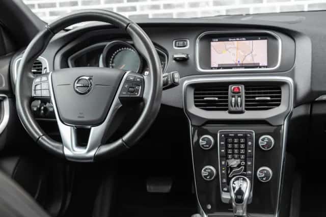Volvo V40 (2019) thumbnail 15