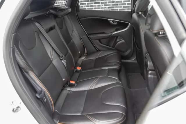 Volvo V40 (2019) thumbnail 22