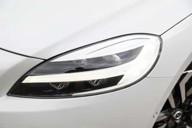 Volvo V40 (2019) thumbnail 30