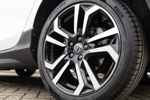 Volvo V40 (2019) thumbnail 32