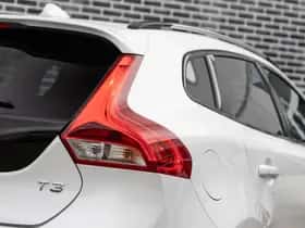 Volvo V40 (2019) thumbnail 32