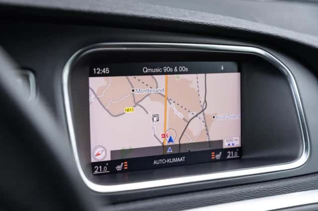 Volvo V40 (2019) thumbnail 37