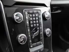 Volvo V40 (2019) thumbnail 40