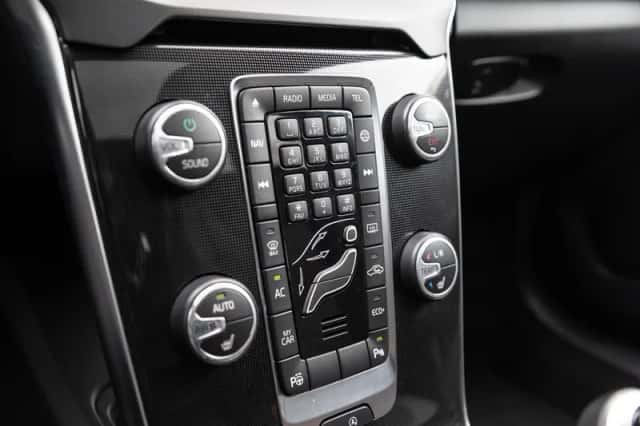 Volvo V40 (2019) thumbnail 41