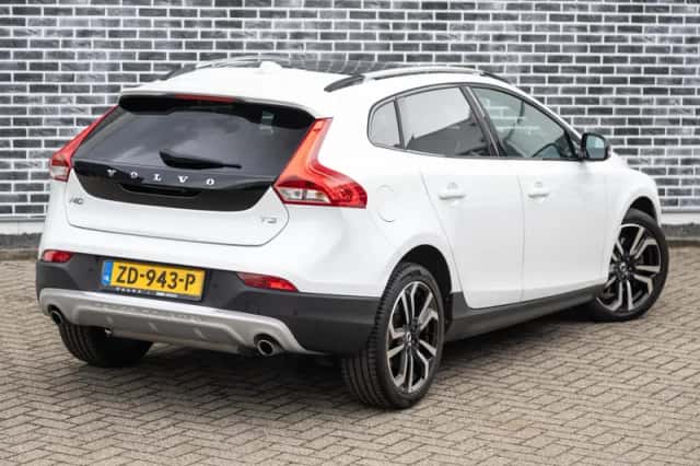 Volvo V40 (2019) thumbnail 6