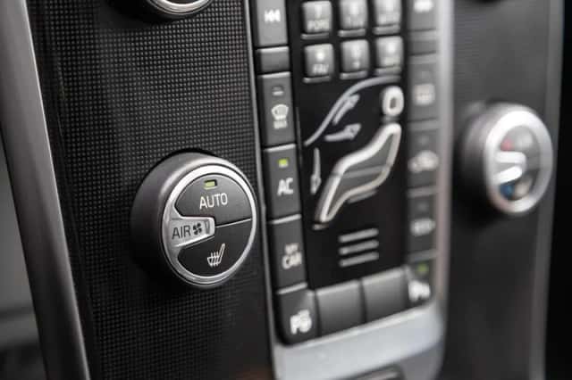 Volvo V40 (2019) thumbnail 8