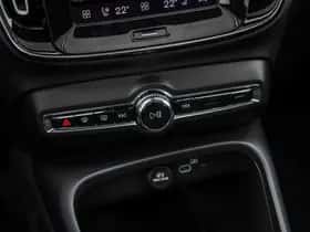 Volvo EX40 thumbnail 16