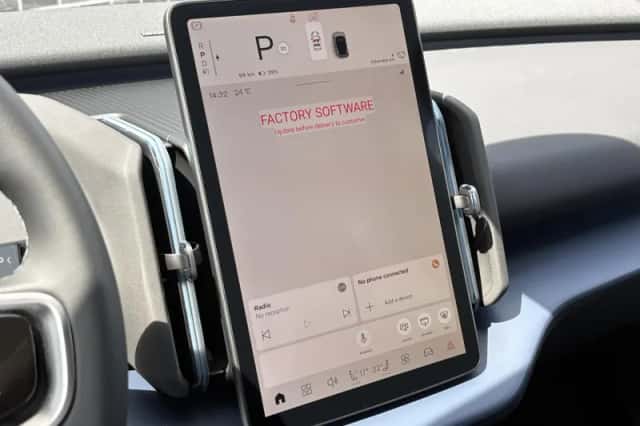 Volvo EX30 (2026) thumbnail 5