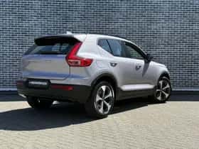 Volvo XC40 thumbnail 4