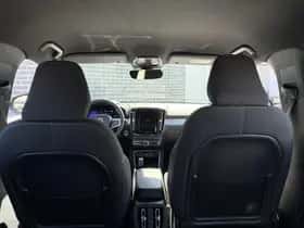 Volvo XC40 thumbnail 32