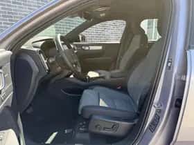Volvo XC40 thumbnail 7