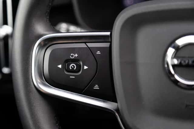 Volvo C40 (2022) thumbnail 13
