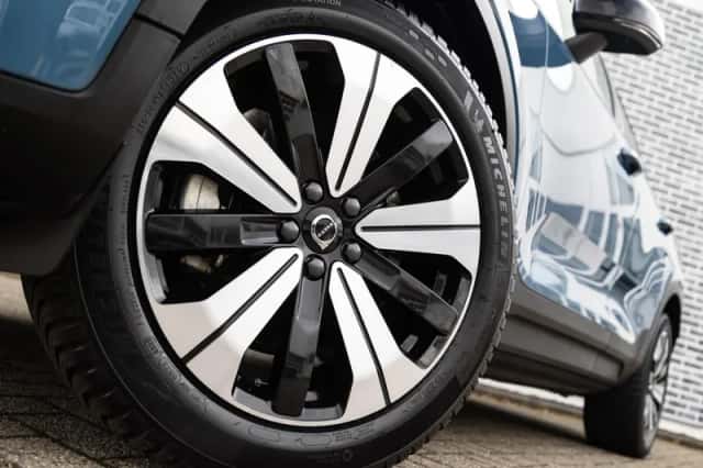Volvo C40 (2022) thumbnail 22