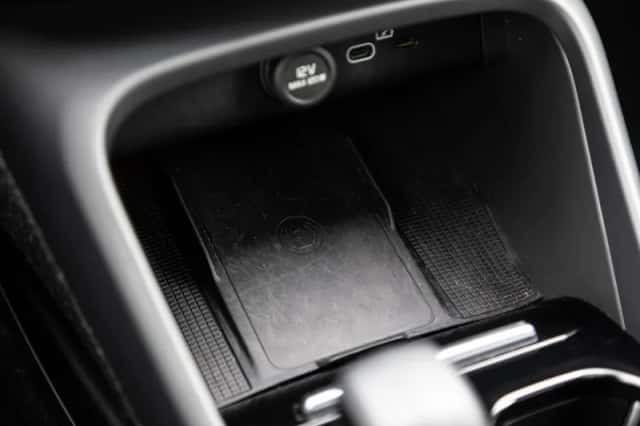 Volvo C40 (2022) thumbnail 10
