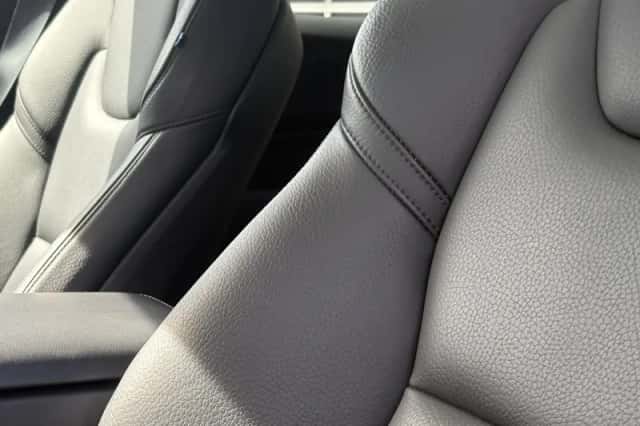Volvo XC60 (2023) thumbnail 12