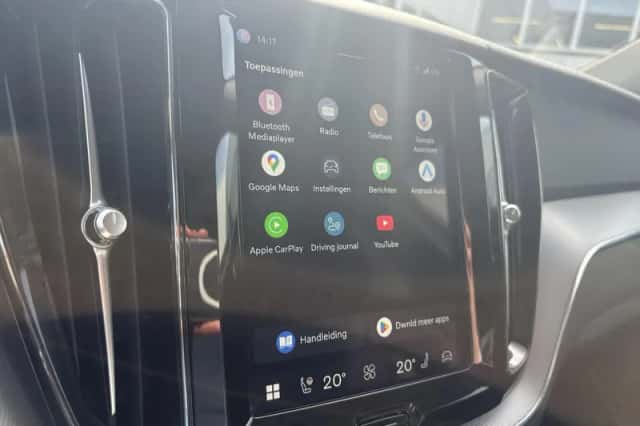 Volvo XC60 (2023) thumbnail 22