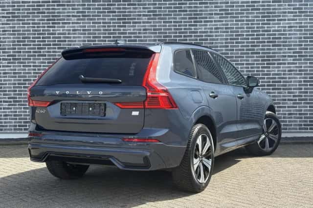Volvo XC60 (2023) thumbnail 6